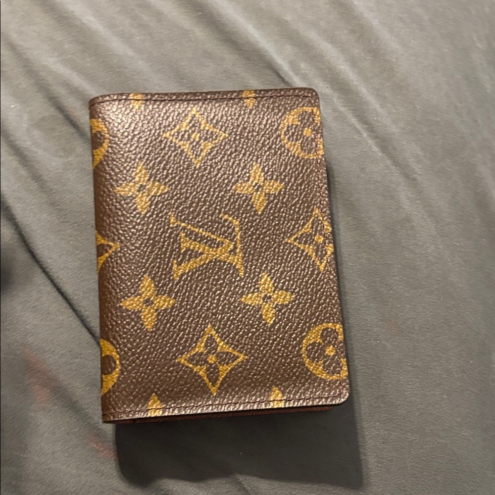 Louis Vuitton Monogram Card Wallet NWOT